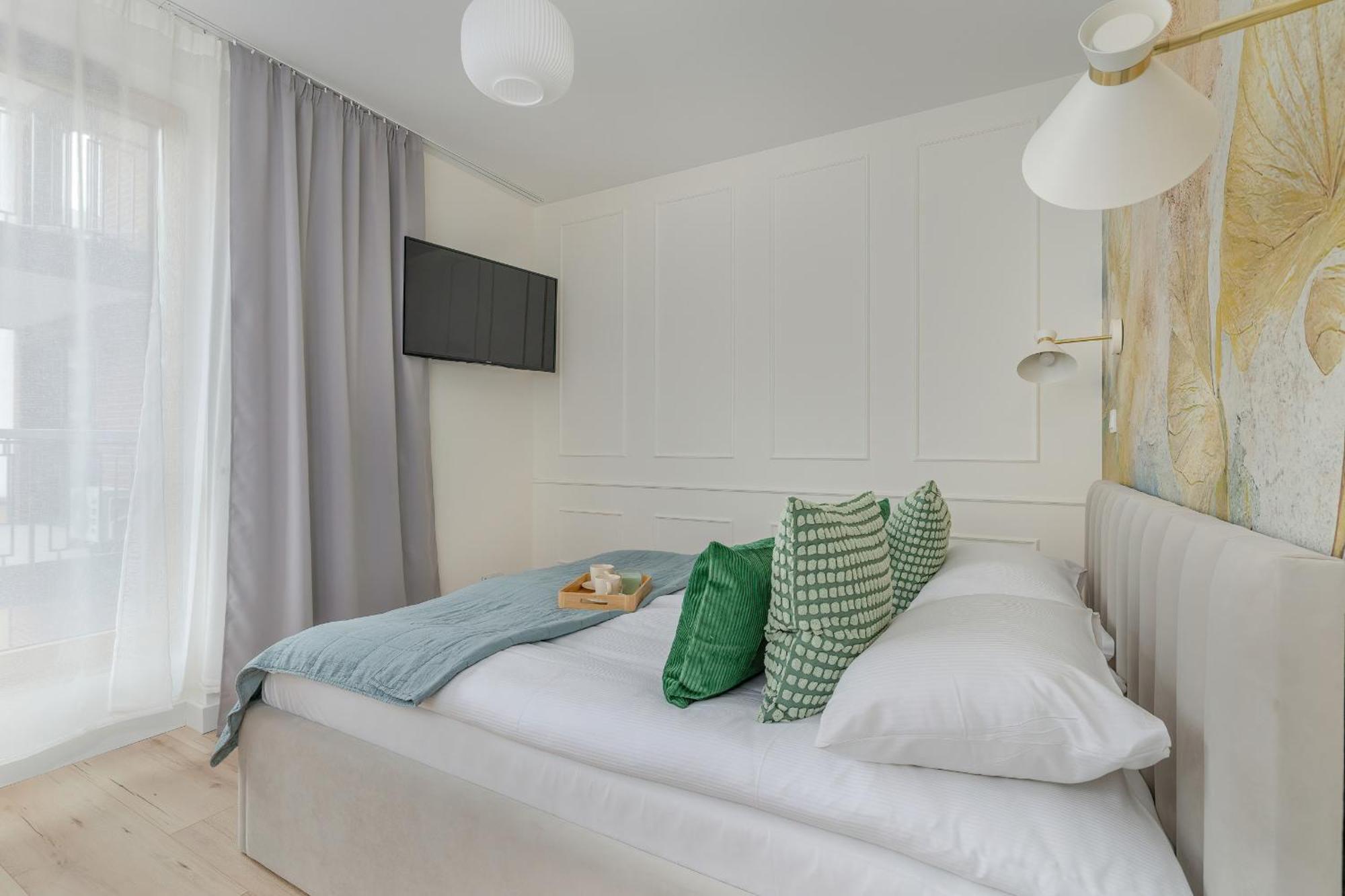 Cozy Apartment Orawska With Balcony By Noclegi Renters Krakau Exterior foto