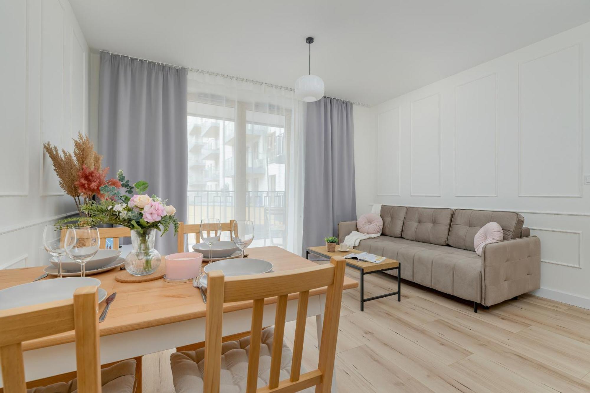 Cozy Apartment Orawska With Balcony By Noclegi Renters Krakau Exterior foto